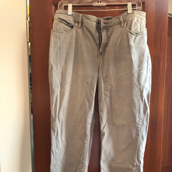 Chico’s brownish-grayish crops - Picture 1 of 3